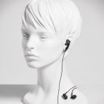 Damenkopf Adriana, weiß, mit In ear-Aufnahme