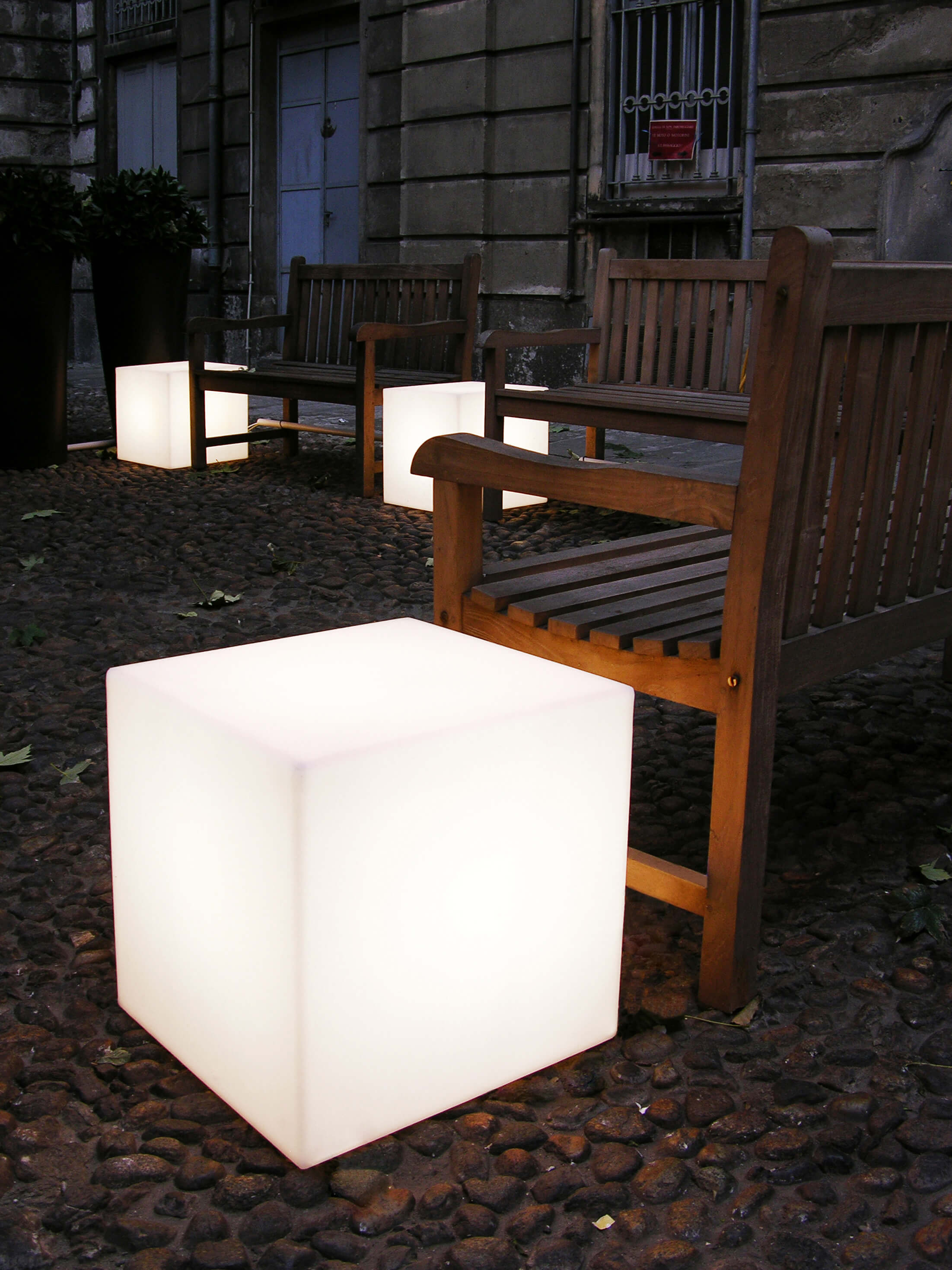 Leuchtwürfel Cube Ausseneinsatz 50x50xH:60cm – Bild 2